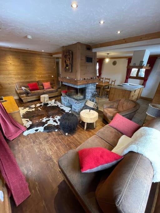 Chalet 6 Chambres A 3 Min Des Pistes Des 3 Vallees St Martin De Belleville サン・マルタン・ド・ベルヴィル エクステリア 写真